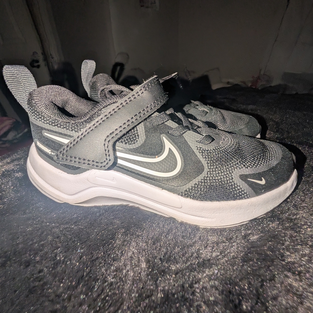 Nike Kids Gray Sneakers